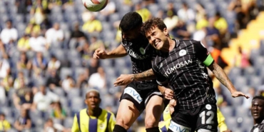 Trendyol Süper Lig: Fenerbahçe: 0 - Konyaspor: 1 (İlk yarı)