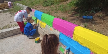 Bozüyük’te öğrenciler, doğayı korumayı öğrenirken doğayla iç içe bir sınıf deneyimi yaşadılar