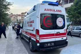 Motosiklet ile bisiklet çarpıştı; 1 yaralı