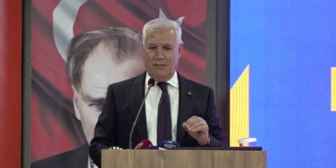 Başkan Mustafa Bozbey, Burulaş’taki grev kararına ilişkin konuştu.