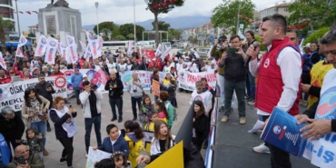 Edremit’te 1 Mayıs Emek ve Dayanışma Günü kutlandı