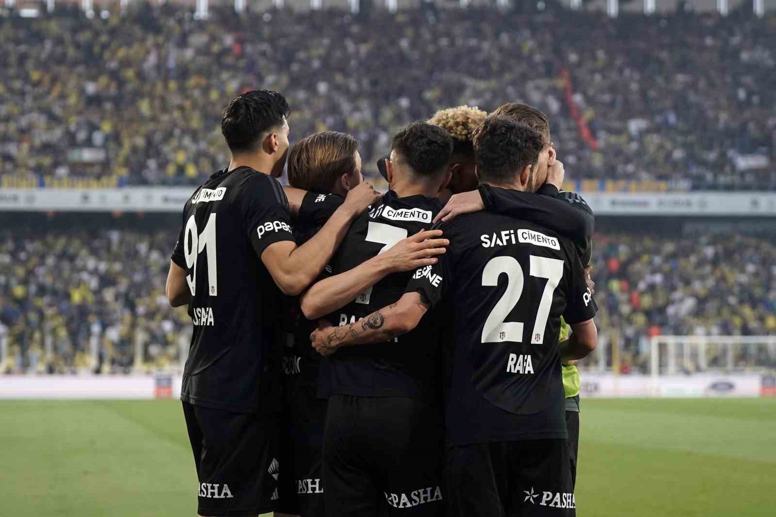 Beşiktaş bu sezon derbi galibiyetleriyle öne çıktı