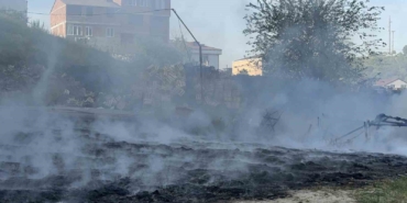 Arnavutköy’de fabrika bahçesinde korkutan yangın