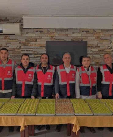 Balıkesir’de 500 mahkûma tatlı dağıtıldı