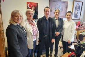 Kadın derneği yöneticileri ‘Yenidoğan çetesi’ davasının savcısını ziyaret etti