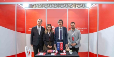Bursa Büyükşehir, kariyer yolculuğunda gençlerin yanında