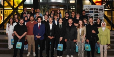 Başkan Alemdar, Ofis Sanat Merkezi’nde üniversiteli gençler ile buluştu