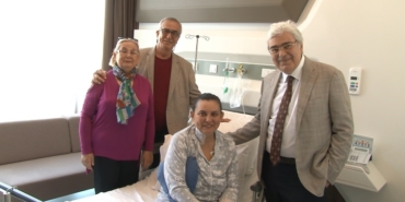 Scimitar Sendromu tedavisinde son nokta: Kalbi durdurmadan ve kapalı yöntemle ameliyat etti