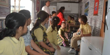 Ayvalık’ta "Deprem Simülasyon Tırı" bilinçlendiriyor