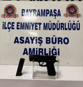 Bayrampaşa’da sosyal medyadan tanıştığı kadınları gasp eden zanlı kamerada