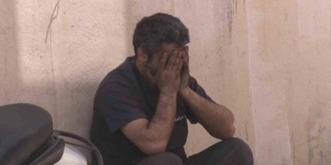 Ataşehir’de tamirhanede otomobil alev alev yandı, dükkan sahibi gözyaşlarına boğuldu