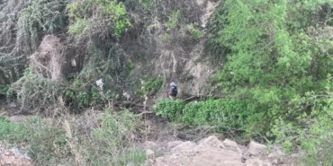 Dilenci önde zabıta amiri arkada adeta maraton koşusuna çıktılar