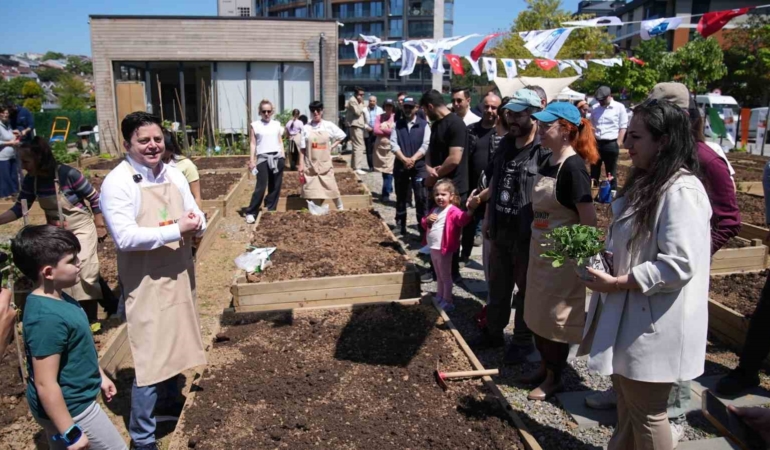 Kadıköy Bostanları’nda yaz dönemi başladı