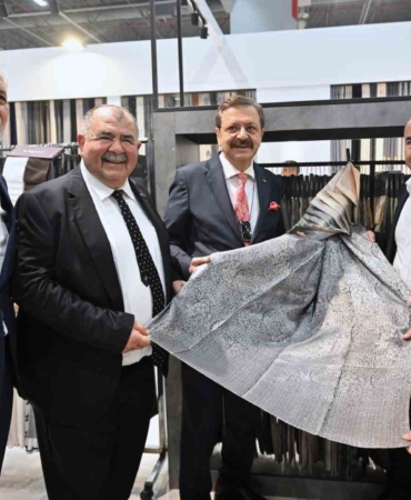 TOBB Başkanı Hisarcıklıoğlu’ndan HOMETEX Fuarı’na tam not