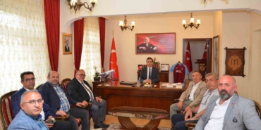 Bilecik Muhtarlar Derneği Başkanı Çınar’dan anlamlı buluşma