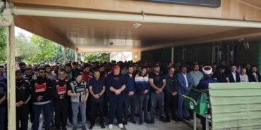 Paket götürürken kazada hayatını kaybeden motokurye son yolculuğuna uğurlandı