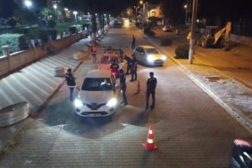 Edremit’te şok asayiş ve trafik uygulamasında 4 aranan şahıs yakalandı