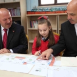 Küçük başkanının talimatları yerine getiriliyor