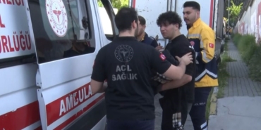 Avcılar’da alkollü genç trafiği birbirine kattı