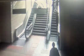 Maltepe metro istasyonunda reklam panosu kadının üzerine böyle düştü