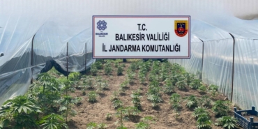 Balıkesir’de jandarmadan organize suçlara karşı geniş çaplı operasyon
