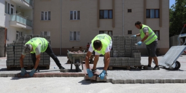 İnegöl’ün çıkmaz sokakları otoparka dönüşüyor