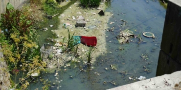 Arnavutköy’de kötü kokulu dere tepkisi