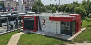 Kan verene eşofman ve tişört hediye
