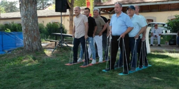 Geleneksel piknik, gencinden yaşlısına tüm herkesi bir araya getirdi