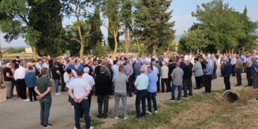 Gelenek yine yerine getirildi, 10 bin kişi aynı anda bayramlaştı