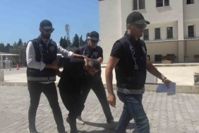 Yalova’da alkol alırken tartıştığı arkadaşını boğazından bıçaklayarak öldüren zanlı adliyede