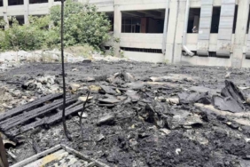 Zeytinburnu’nda hurdalık alanda yangın paniği: Yoğun duman çevre ilçelerden görüldü