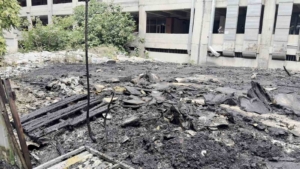 Zeytinburnu’nda hurdalık alanda yangın paniği: Yoğun duman çevre ilçelerden görüldü