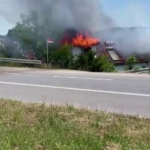 Sakarya’da bir ev alev topuna döndü