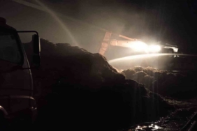 Balıkesir’de saman yangını 15 saatte söndürüldü