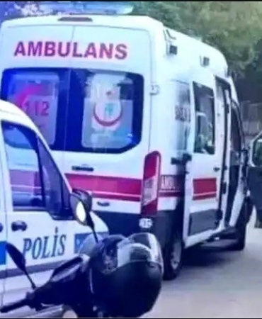 Otomobil ile motorlu bisiklet çarpıştı: 1 yaralı