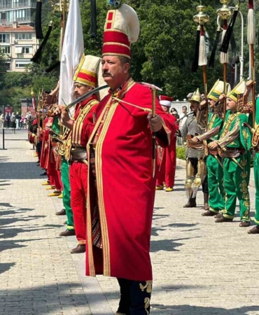 Dolmabahçe Sarayı’nda mehteran gösterileri başladı