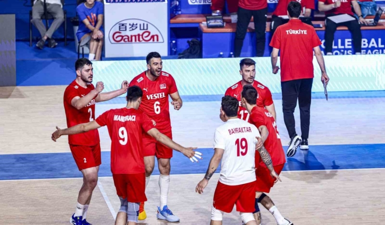 A Milli Erkek Voleybol Takımı, Slovenya’ya 3-0 mağlup oldu