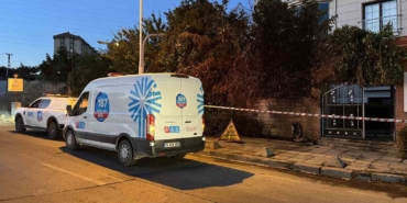 Başakşehir’de elektrik kablolarında çıkan yangın doğalgaz kutusuna sıçradı