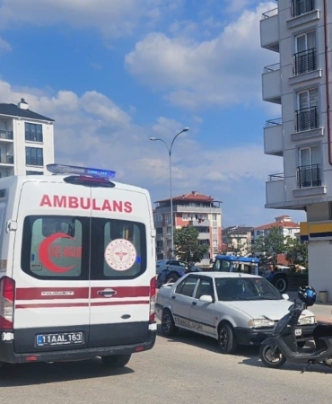 Bilecik’te otomobil ile motosiklet çarpıştı, 2 yaralı