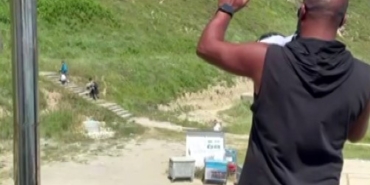 Şile’de cankurtarandan çöplerini bırakanlara anonslu uyarı: "Size yakışmadı"