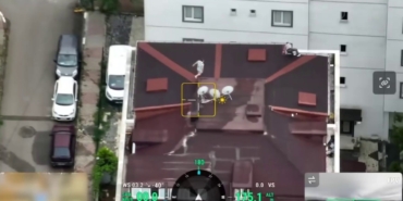 Sultanbeyli’de film gibi operasyon: Pencereden uyuşturucu atıp çatıya kaçtılar