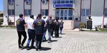 Çanta içerisinde ölü bulunan bebeğin failleri 20 sene sonra yakalandı