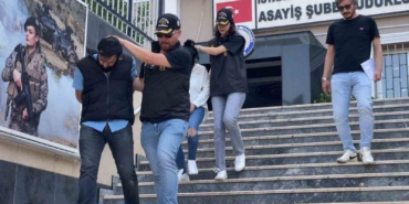Kağıthane’de kuyumcuya sahte altın sattılar: 2 gözaltı