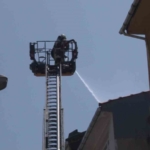 Kadıköy’de ustanın açık unuttuğu tüp, çatıda yangın çıkardı