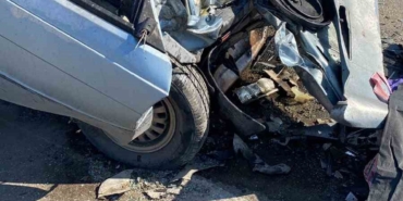 Çanakkale’de iki araç kafa kafaya çarpıştı: 2 ölü