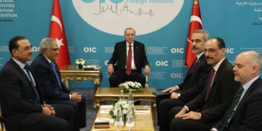 Cumhurbaşkanı Erdoğan, Pakistan Dışişleri Bakanı Dar ve Pakistan Kara Kuvvetleri Komutanı Munir’i kabul etti