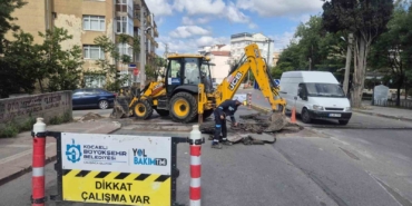 Yaya ve araç trafiği için yapım ve onarım hamlesi