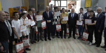 Bursa’da 656 bin 200 öğrenci karne heyecanı yaşadı