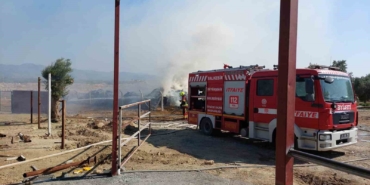 Edremit’te besi çiftliğinde yangın paniği